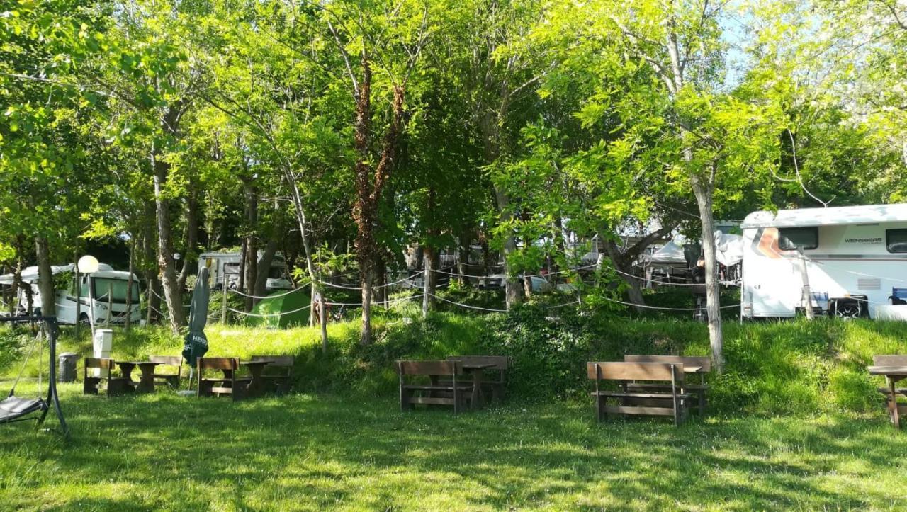 Camping Gabicce Monte غابيتّشي ماري المظهر الخارجي الصورة